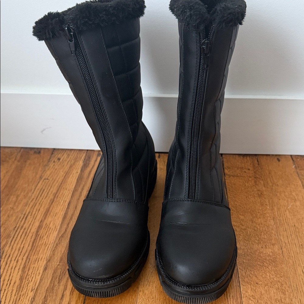 Cozy Black Quilted faux fur Women's Boots 8W - Picture 2 of 10